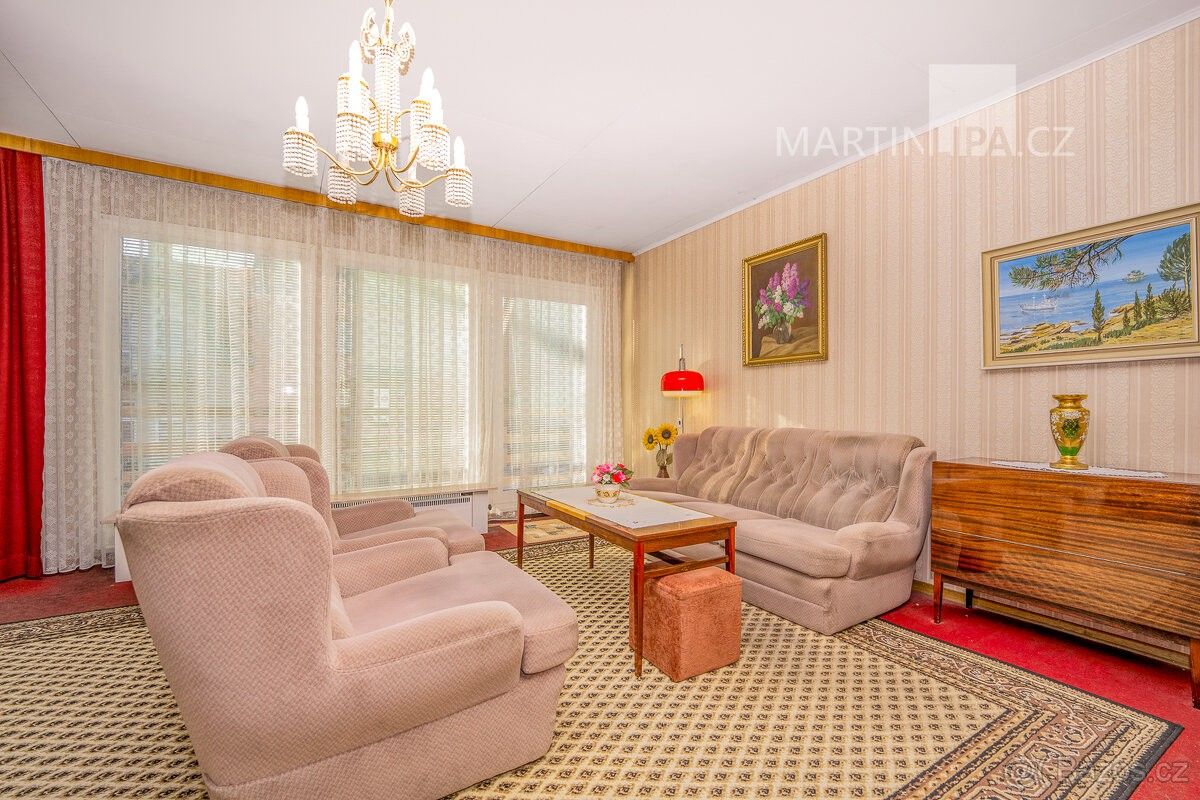 Prodej rodinný dům - Praha, 156 00