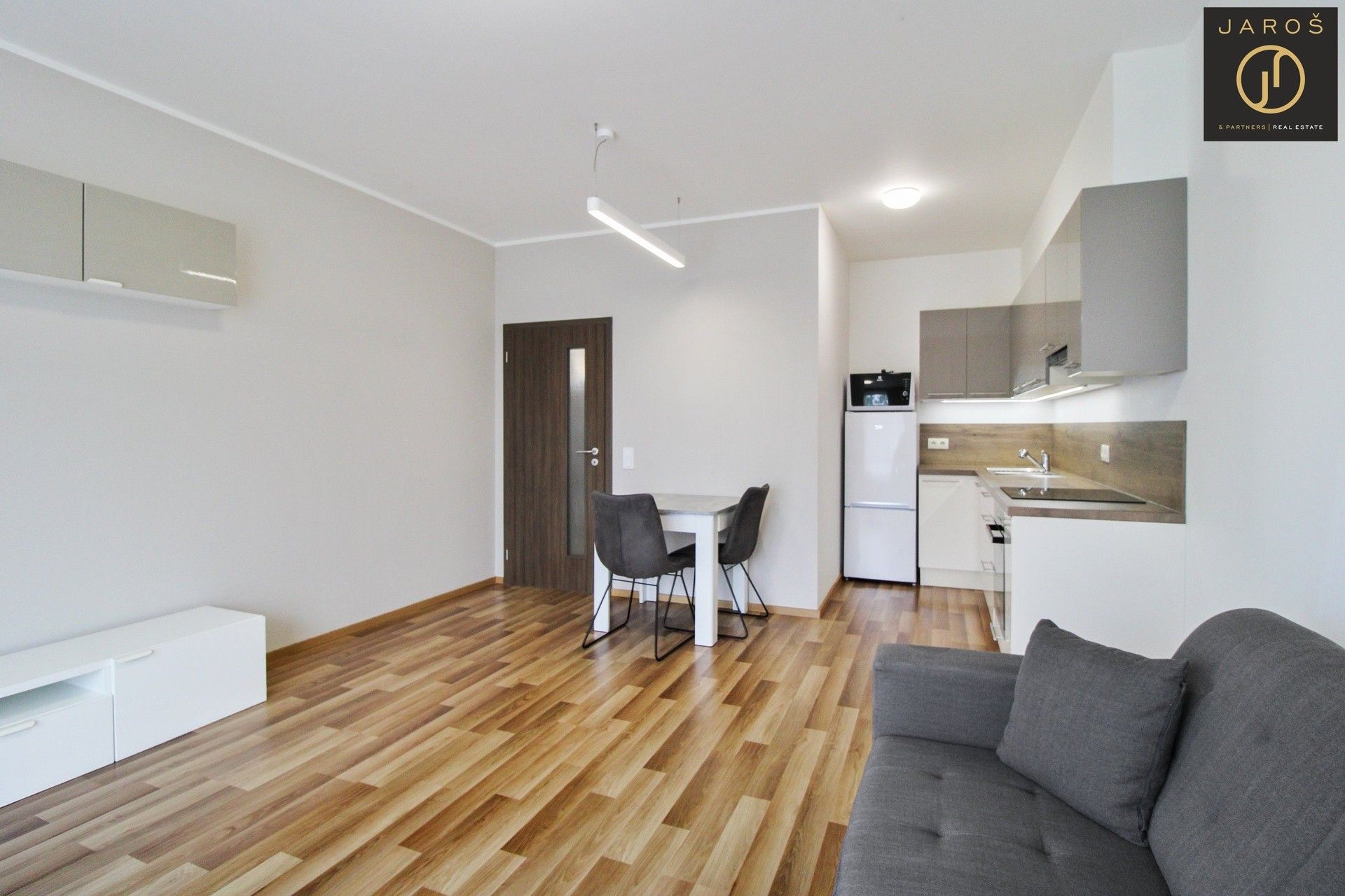 Pronájem byt 2+kk - Saarinenova 1129, Praha Hloubětín, 58 m² - 5
