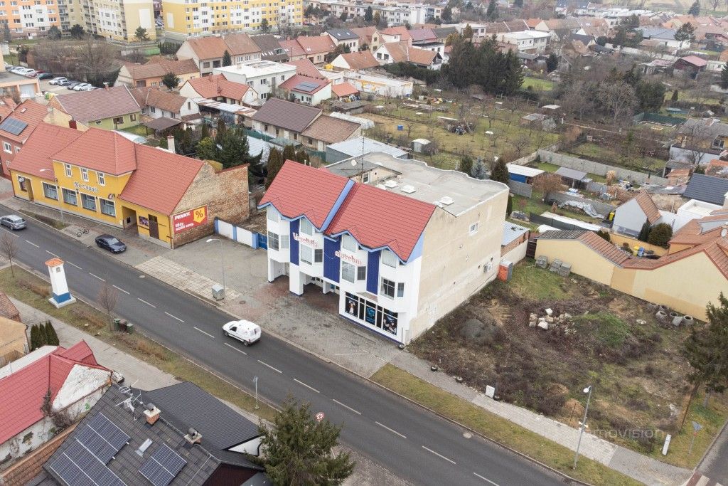 Prodej komerční - tř. Masarykova, Veselí nad Moravou, 1 m²