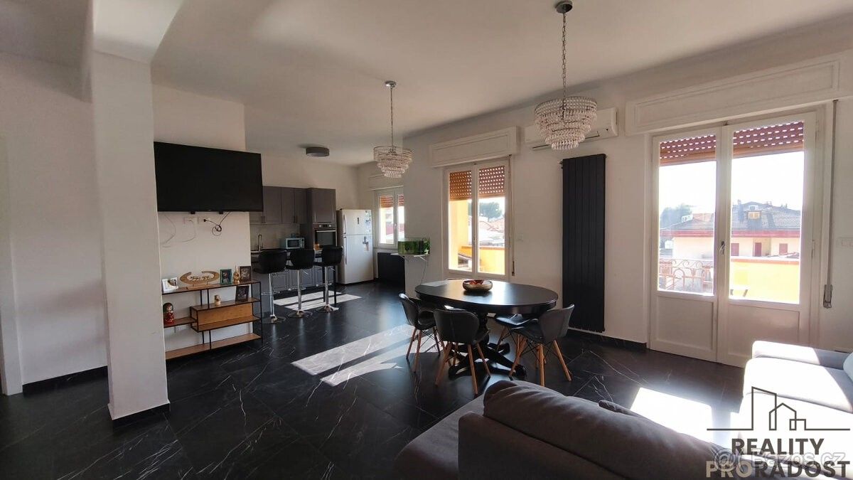 Byty, 987 66, Zahraničí