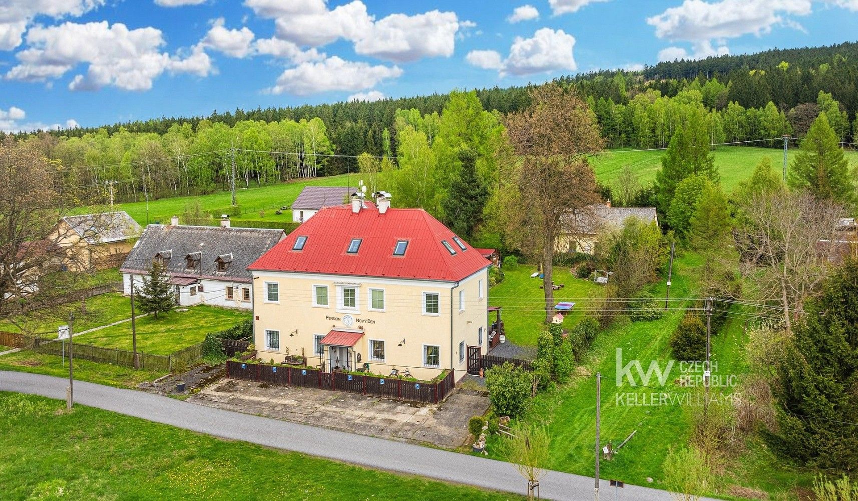 Ubytovací zařízení, Frýdlant - Albrechtice u Frýdlantu, okres Liberec, Liberecký kraj, 473 m² - 1
