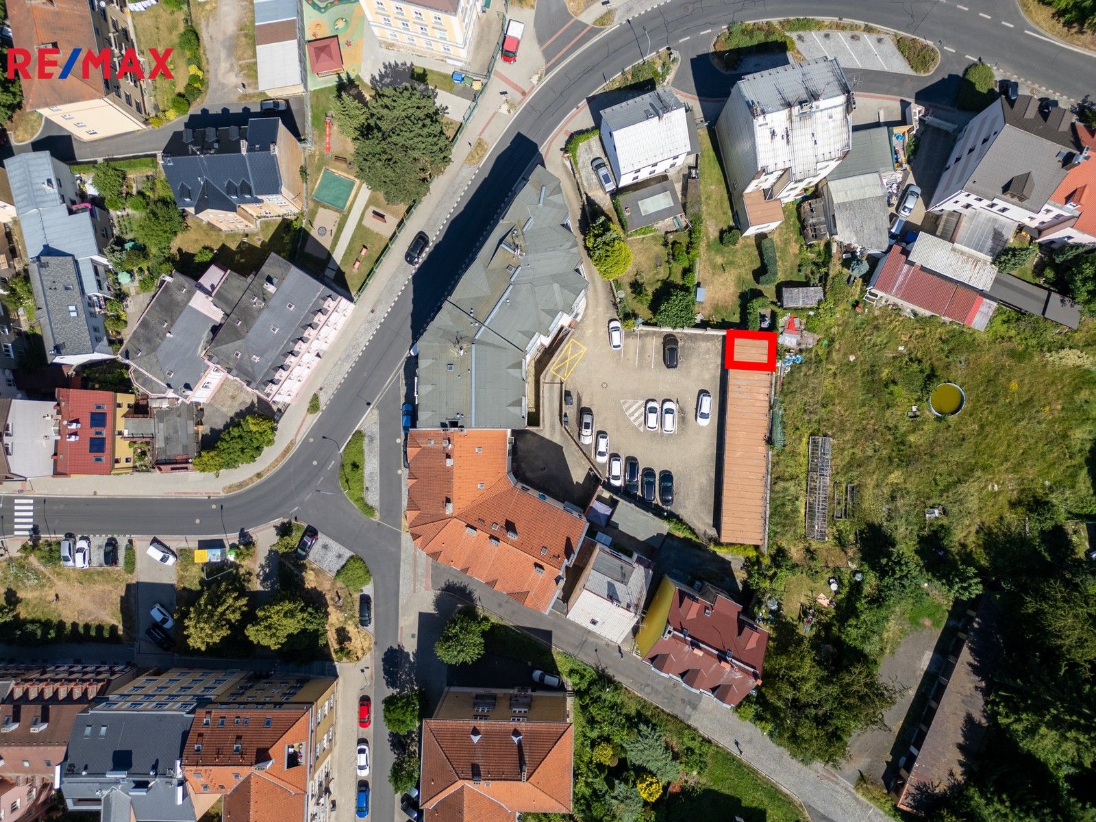 Prodej garáž - Karlovy Vary, 33 m²