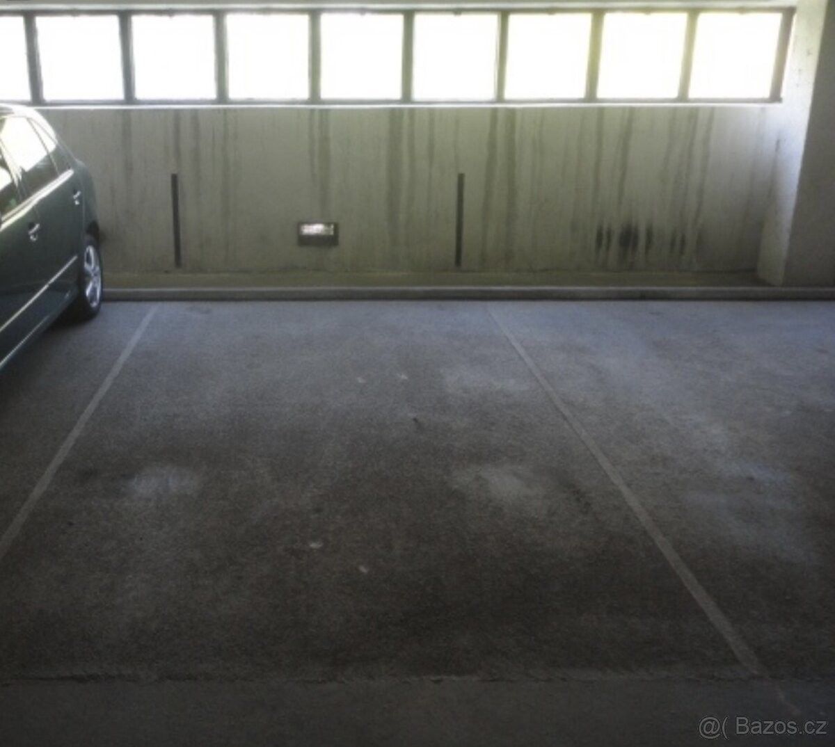 Garáže, Brno, 616 00