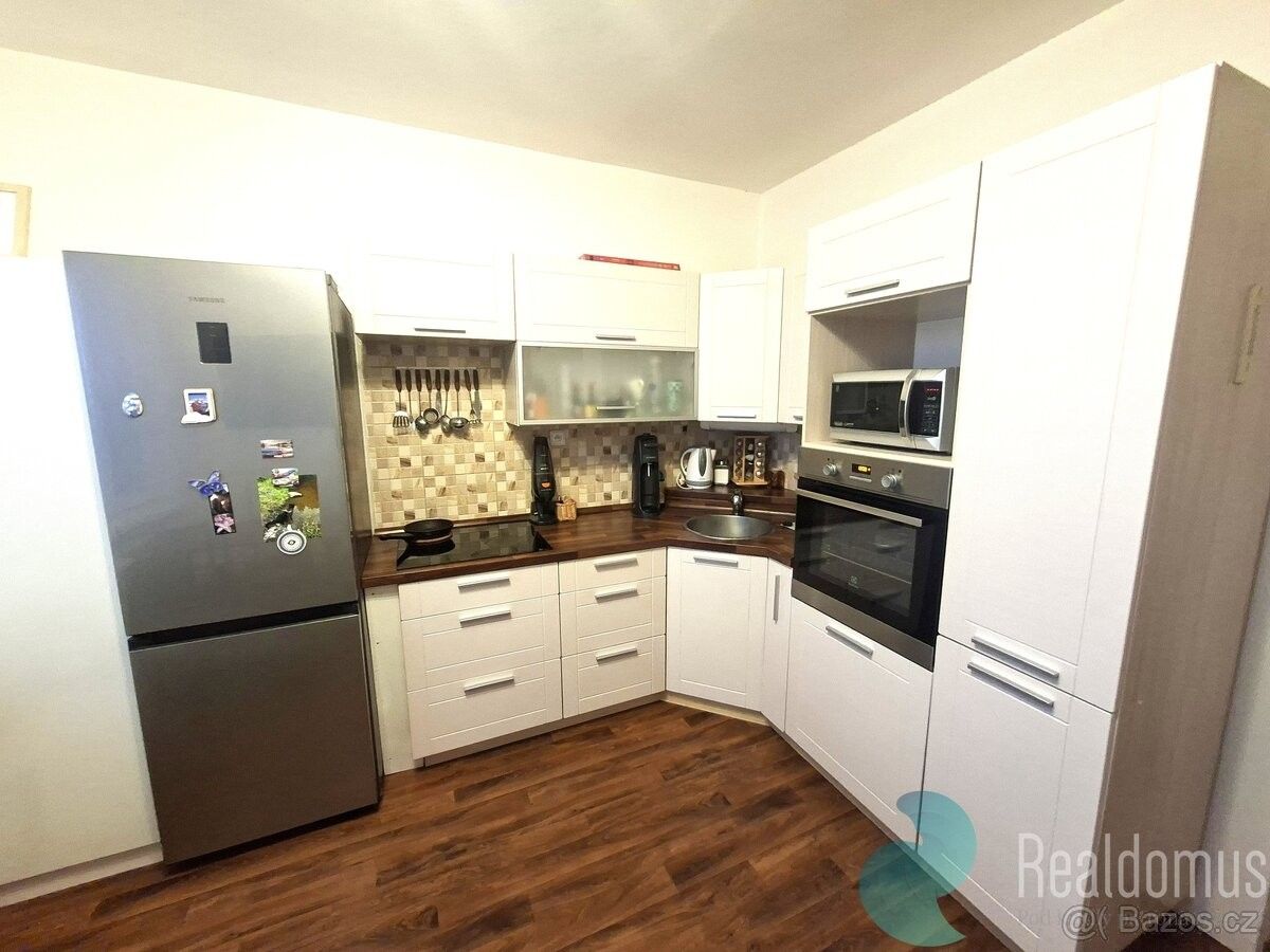 Byty, Velešín, 382 32