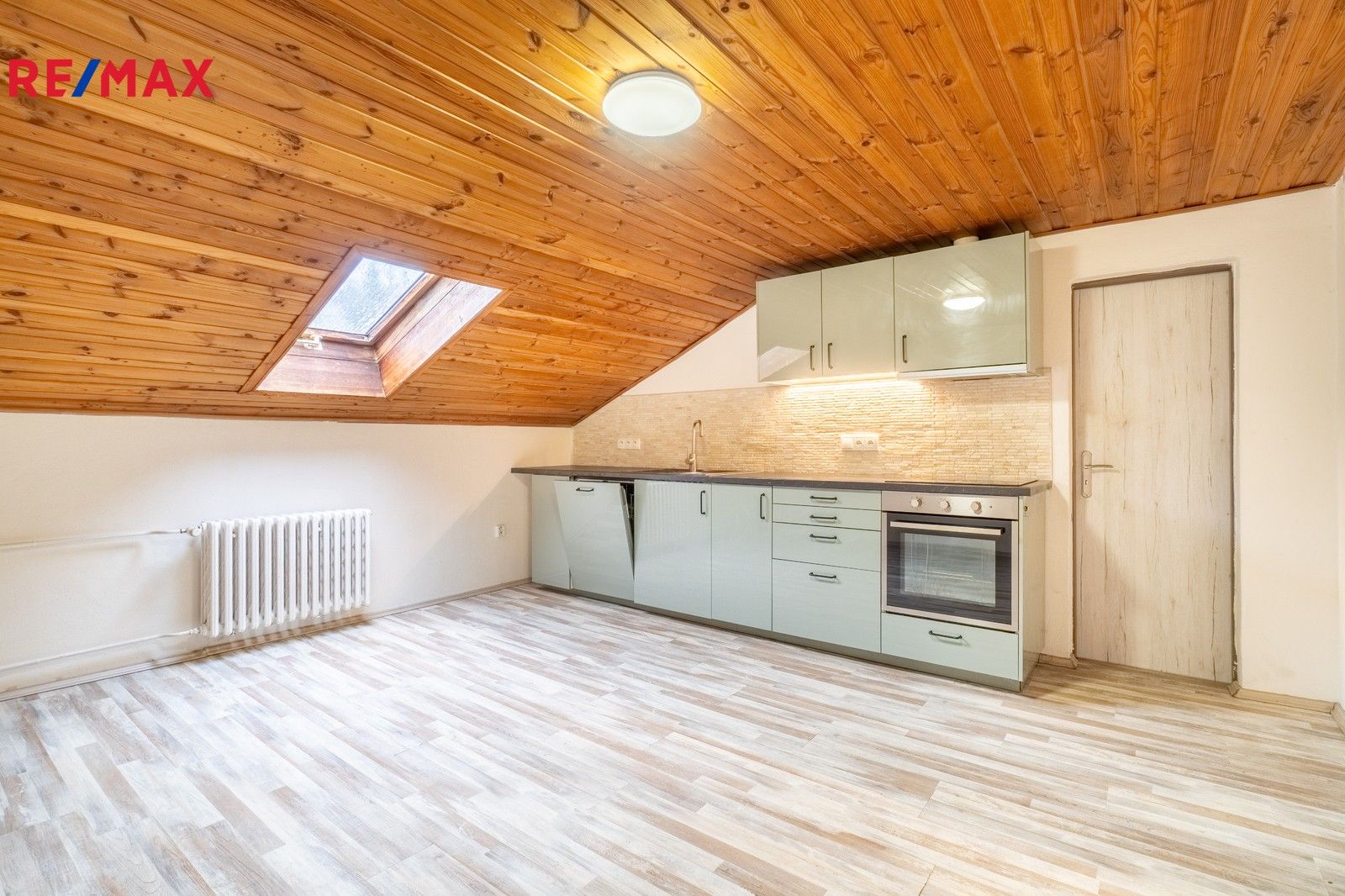 3+kk, Karlická 1407, Praha, 72 m²