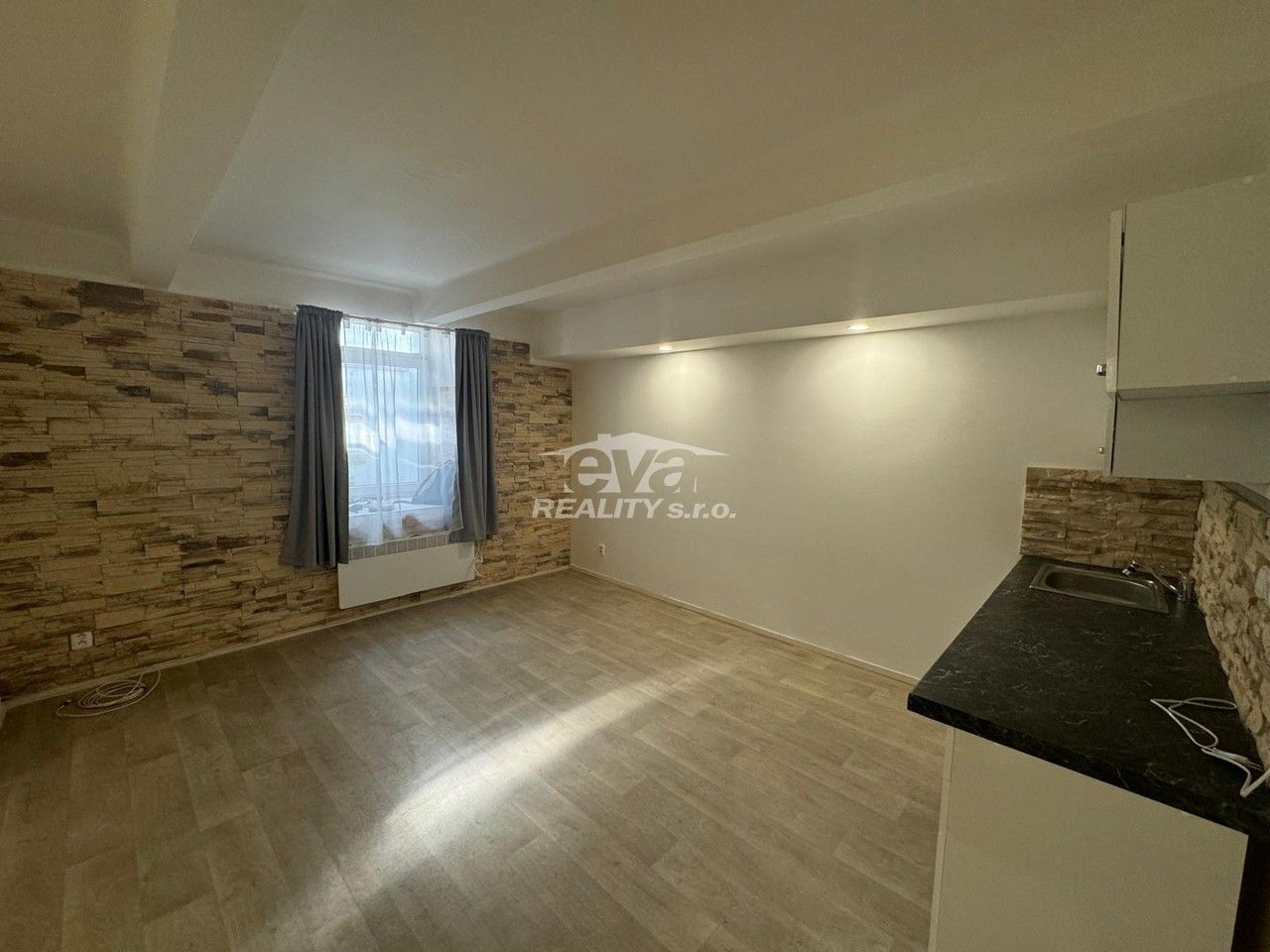 1+kk, Malá Plynární, Praha, 46 m² - 2