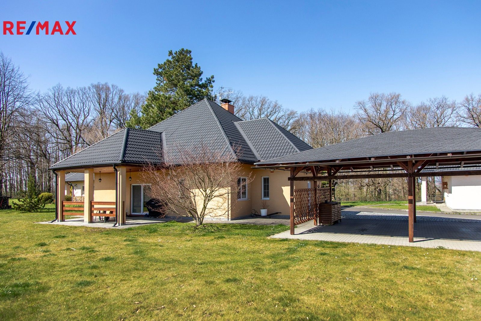 Rodinné domy, Police, 163 m²