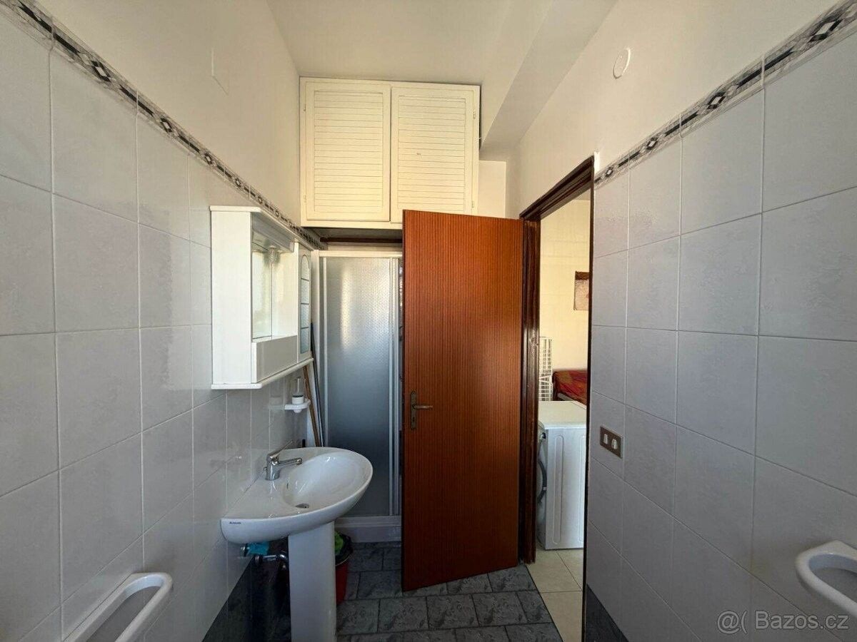 Byt · 987 66, Zahraničí - 3