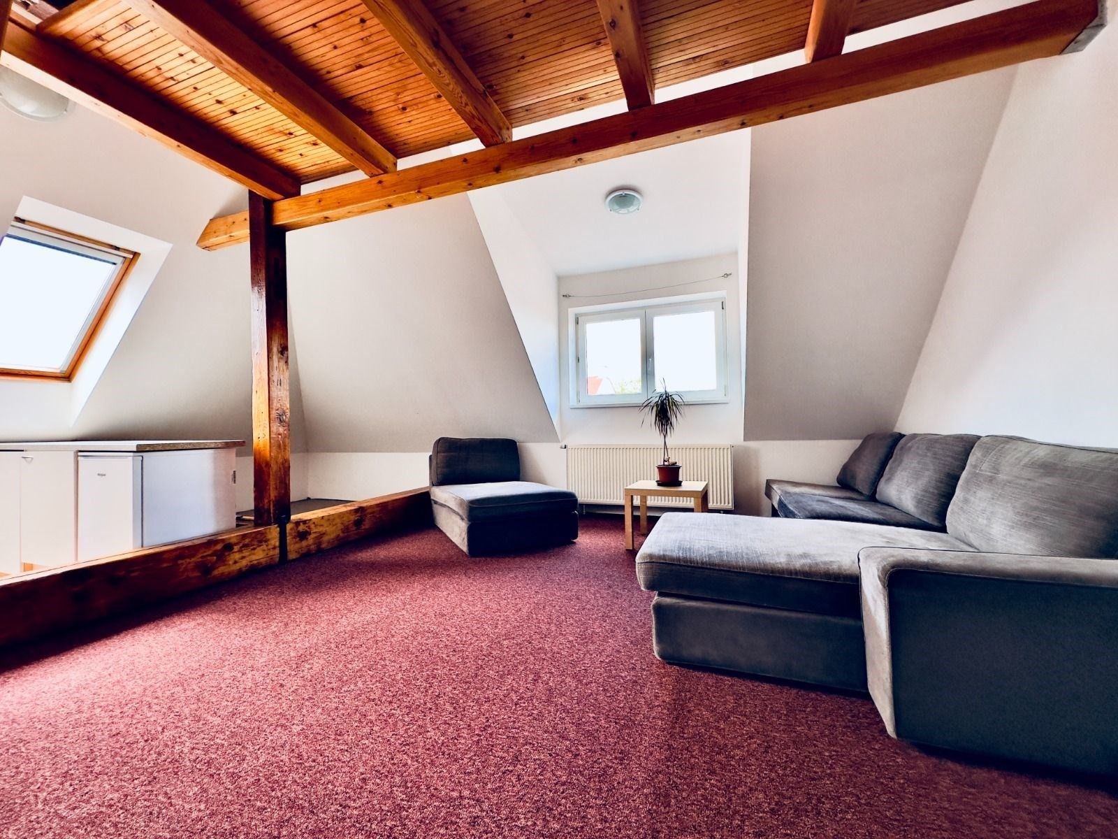 1+kk, Májová 1719, Cheb, 45 m²