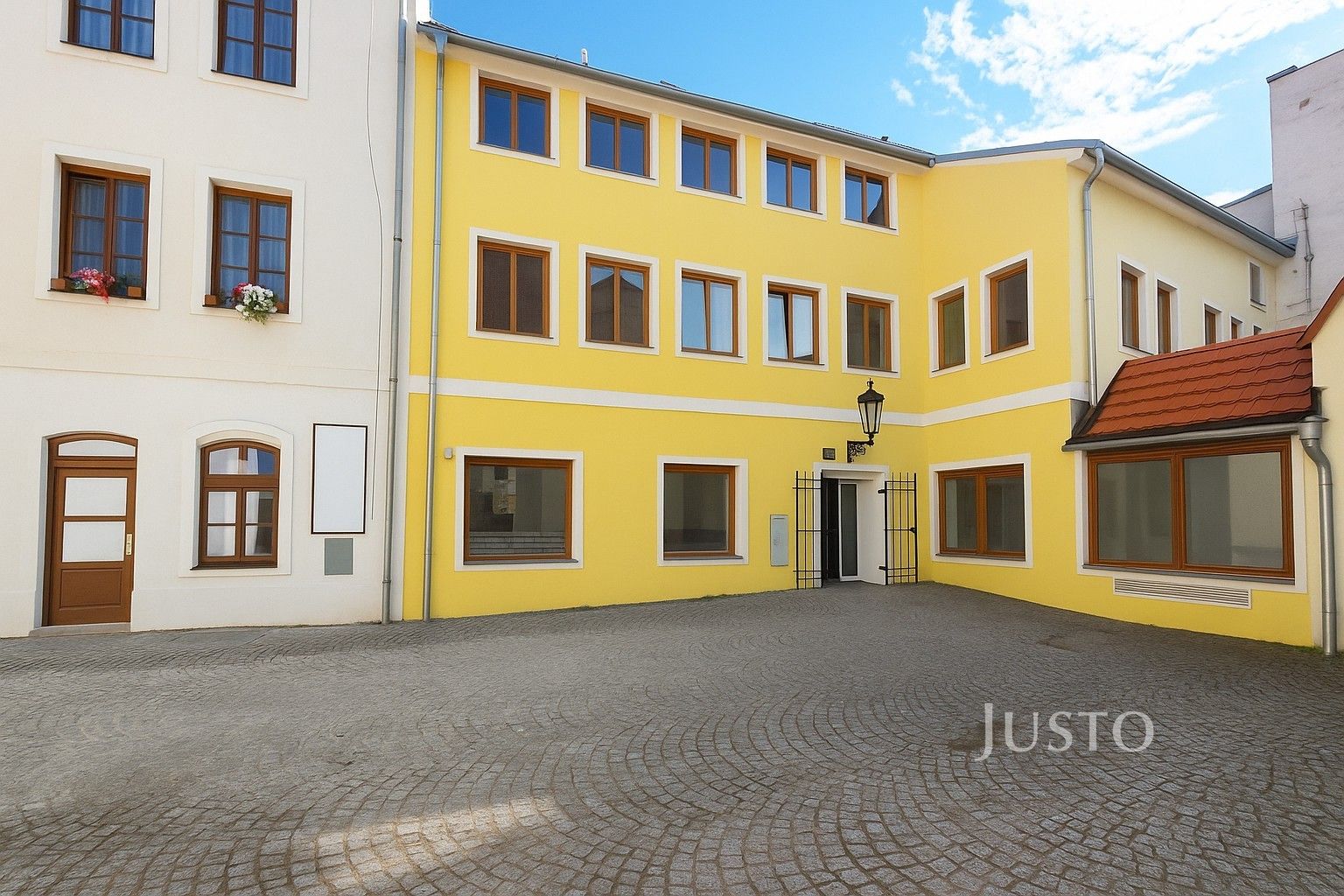 Ubytovací zařízení, V Koutě, Písek, 786 m²