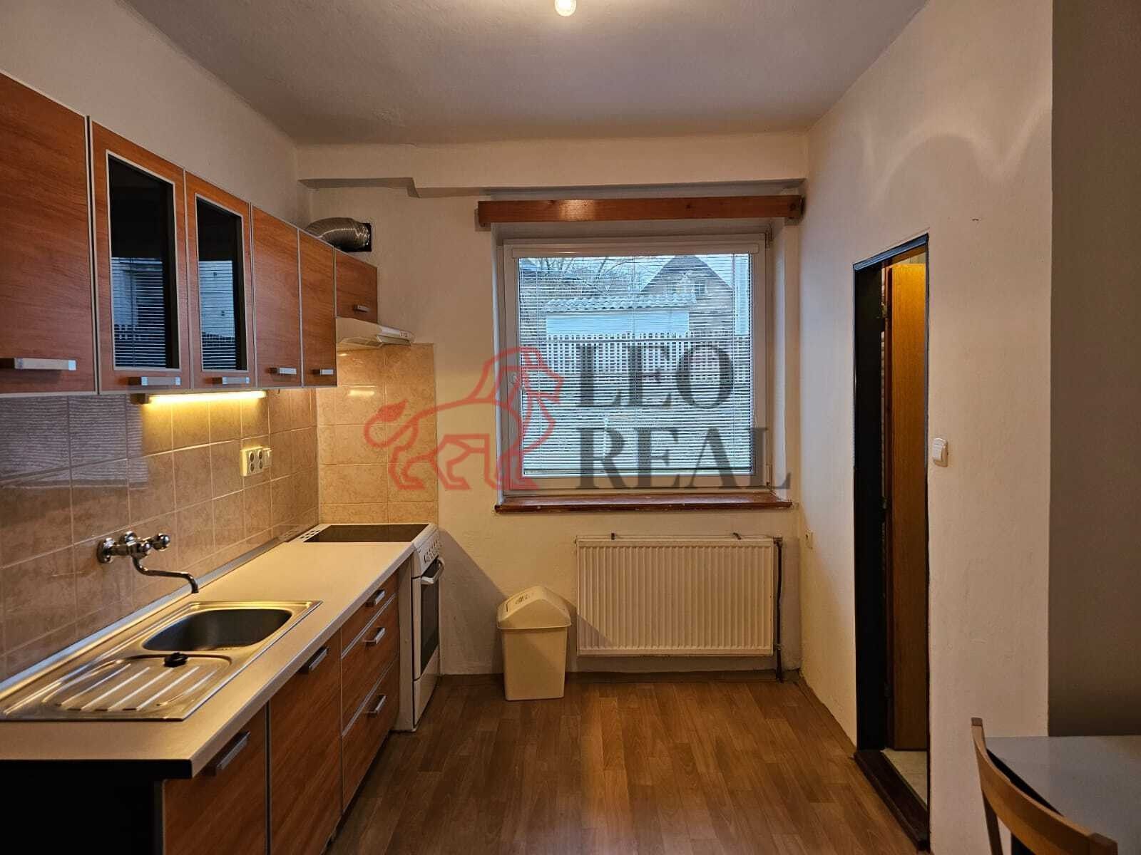 Prodej byt 1+1 - Pod Výrovem, Nové Město nad Metují, 42 m²