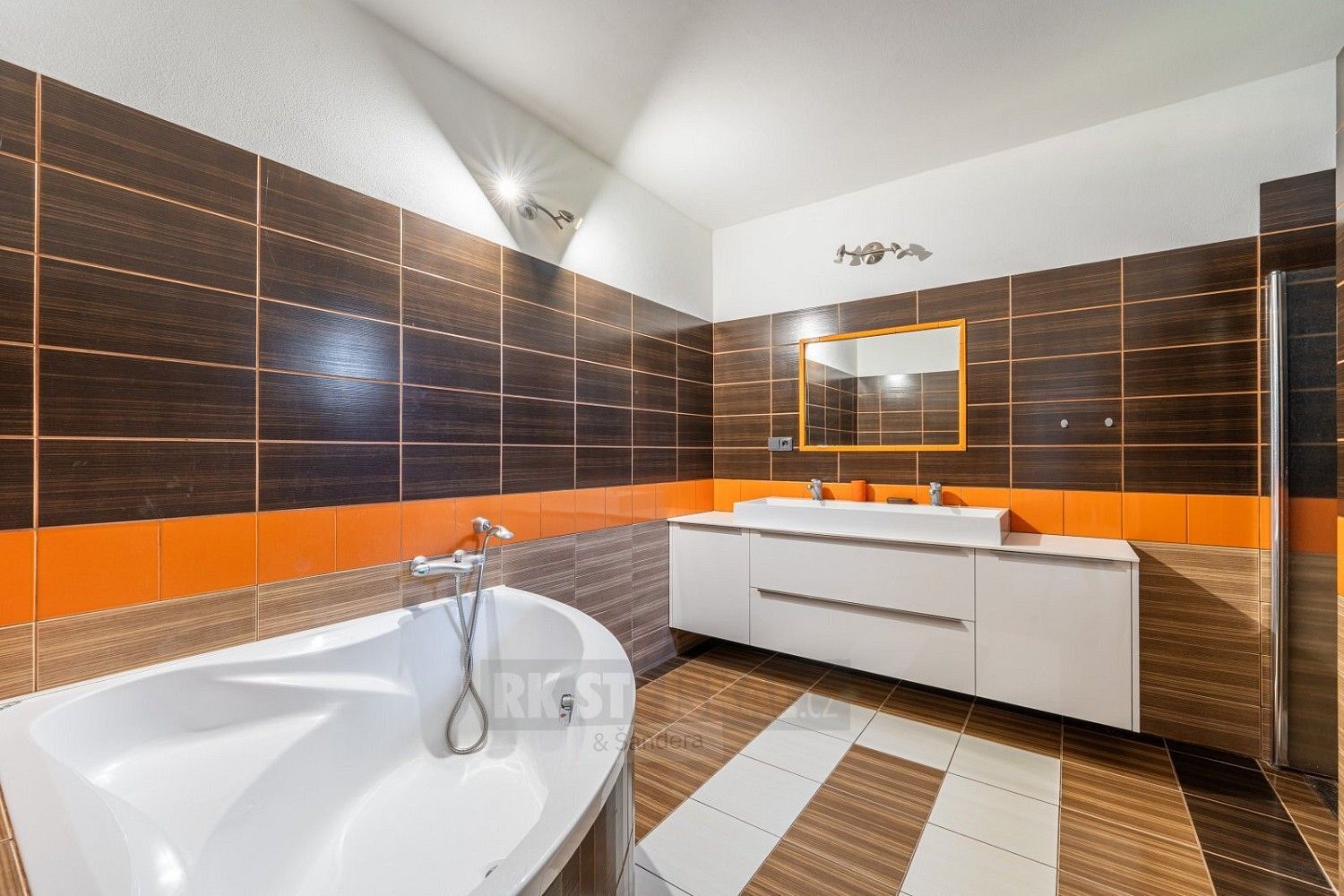 Prodej rodinný dům - Rodvínov, okres Jindřichův Hradec, Jihočeský kraj, 474 m² - 5