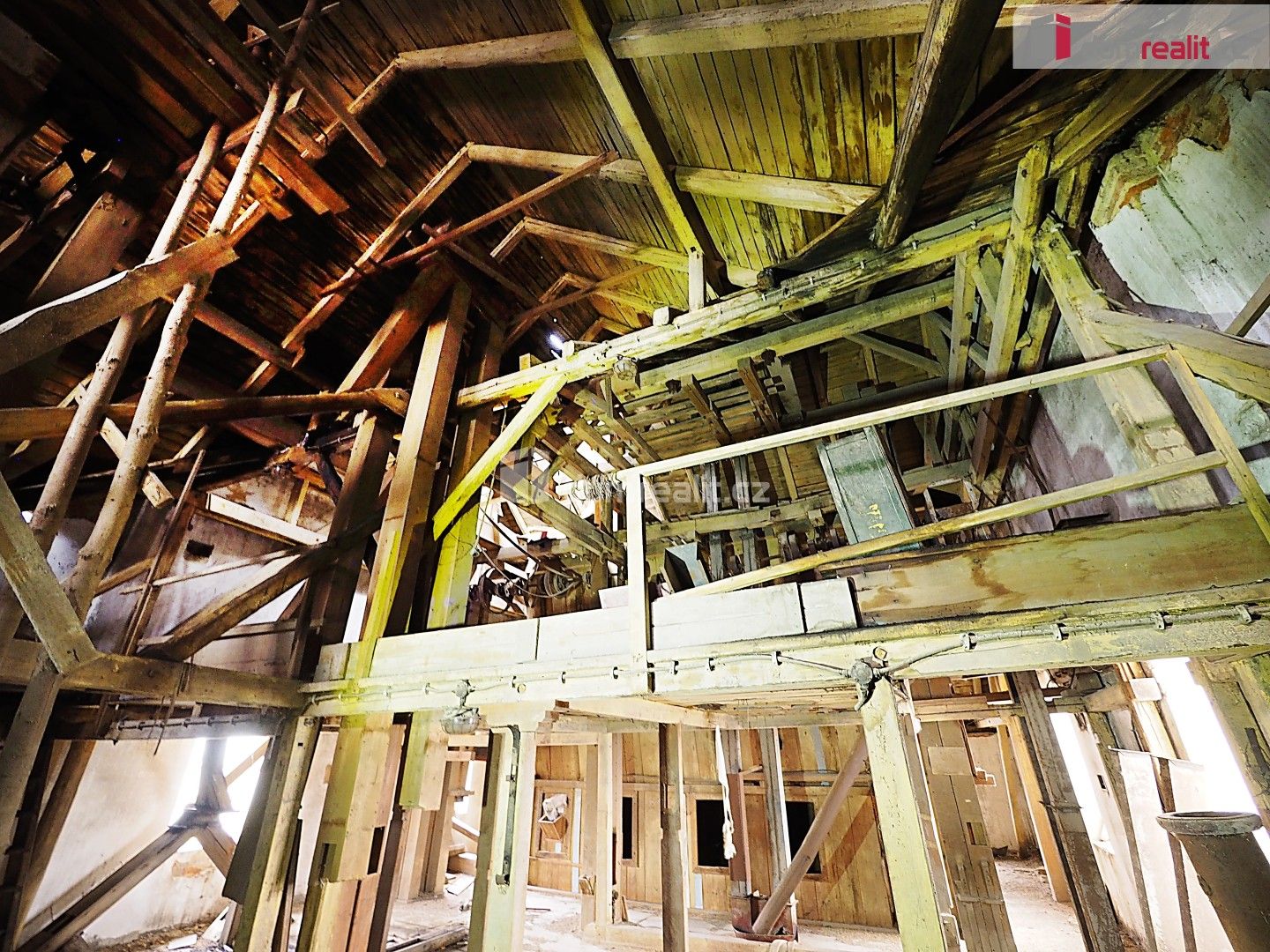 Prodej výrobní prostory - Boleslavská, Mšeno, 4 412 m²