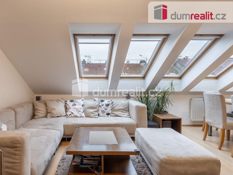 2+kk, Na sypkém, Praha, 62 m²