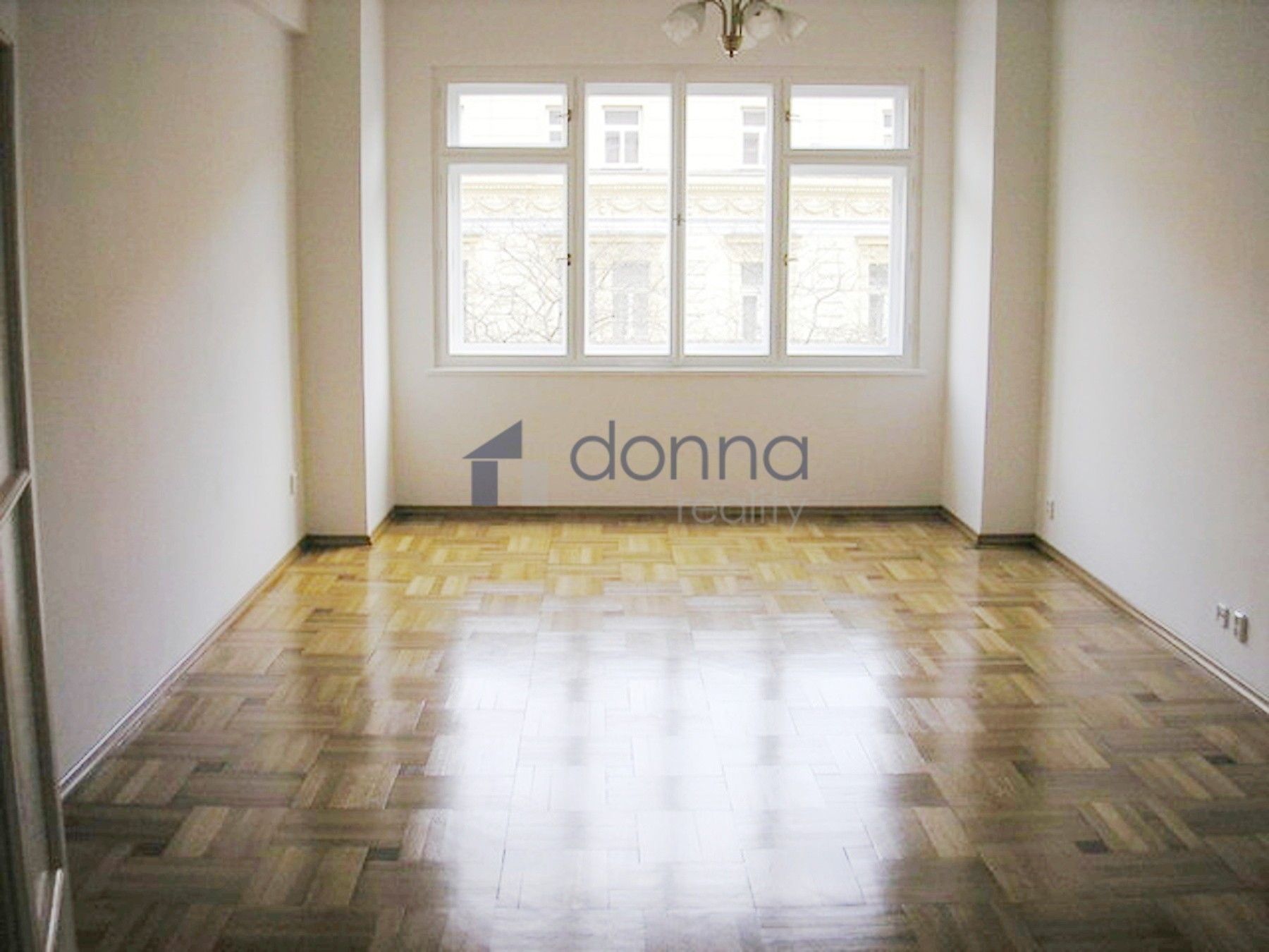 Pronájem byt 3+1 - Francouzská, Praha, 100 m²