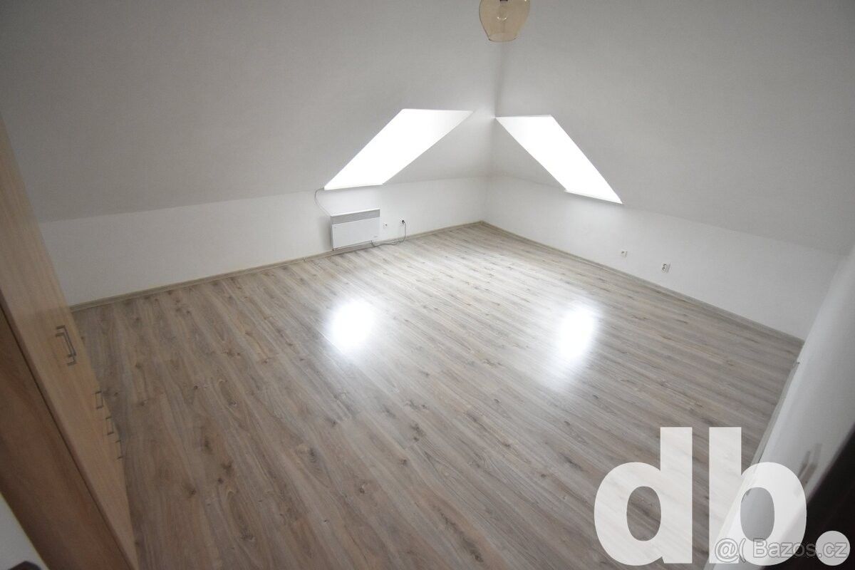 Byty, Karlovy Vary, 360 05