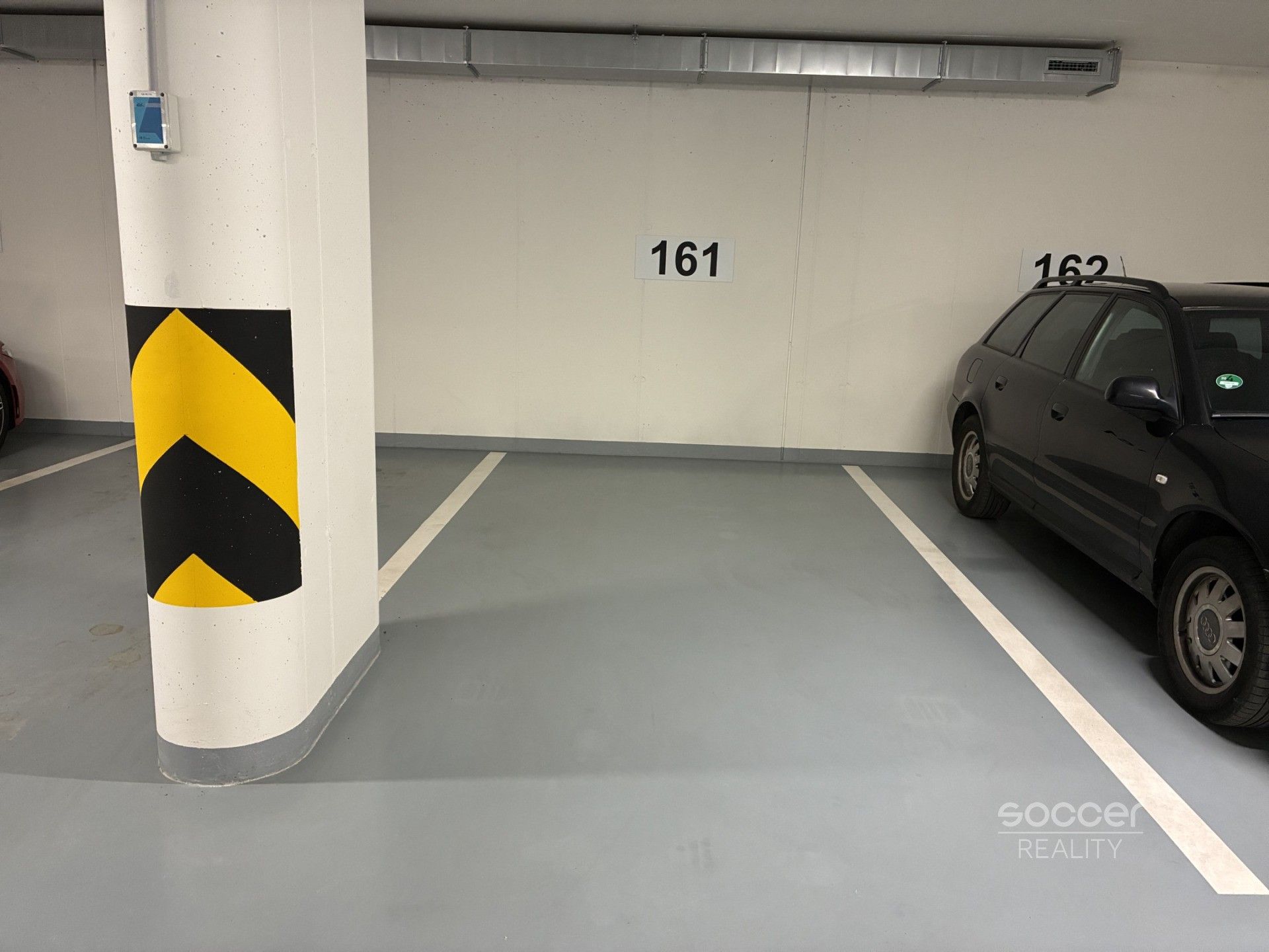 Pronájem ostatní - Vysočanská, metro Praha, 14 m²