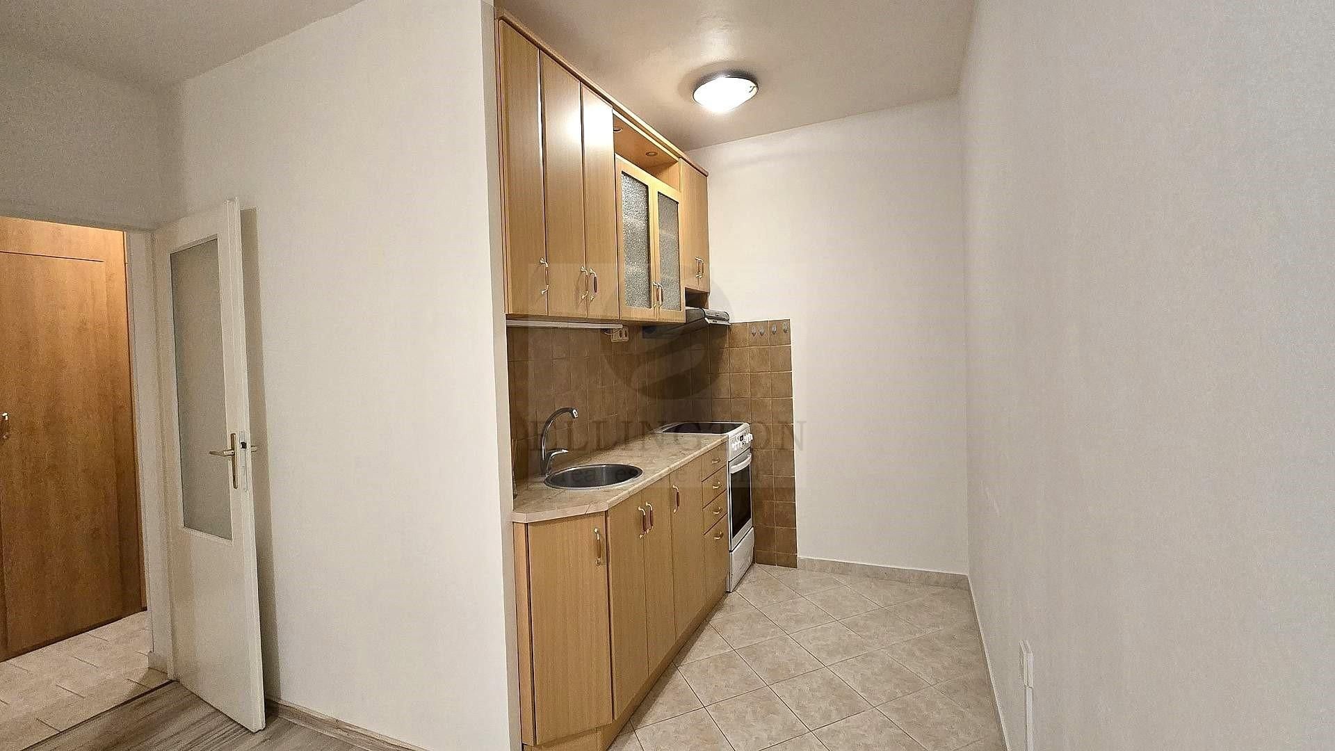 Pronájem byt 2+kk - Borovanského, Praha, 43 m²