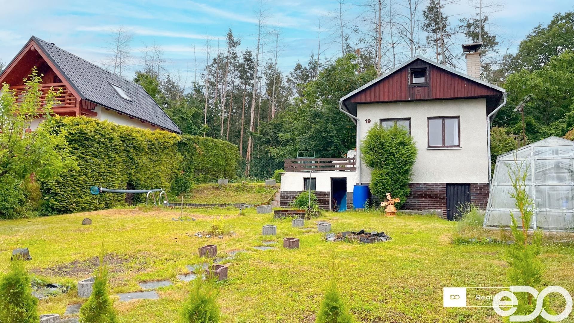 Chaty, Mladá Boleslav, 37 m²