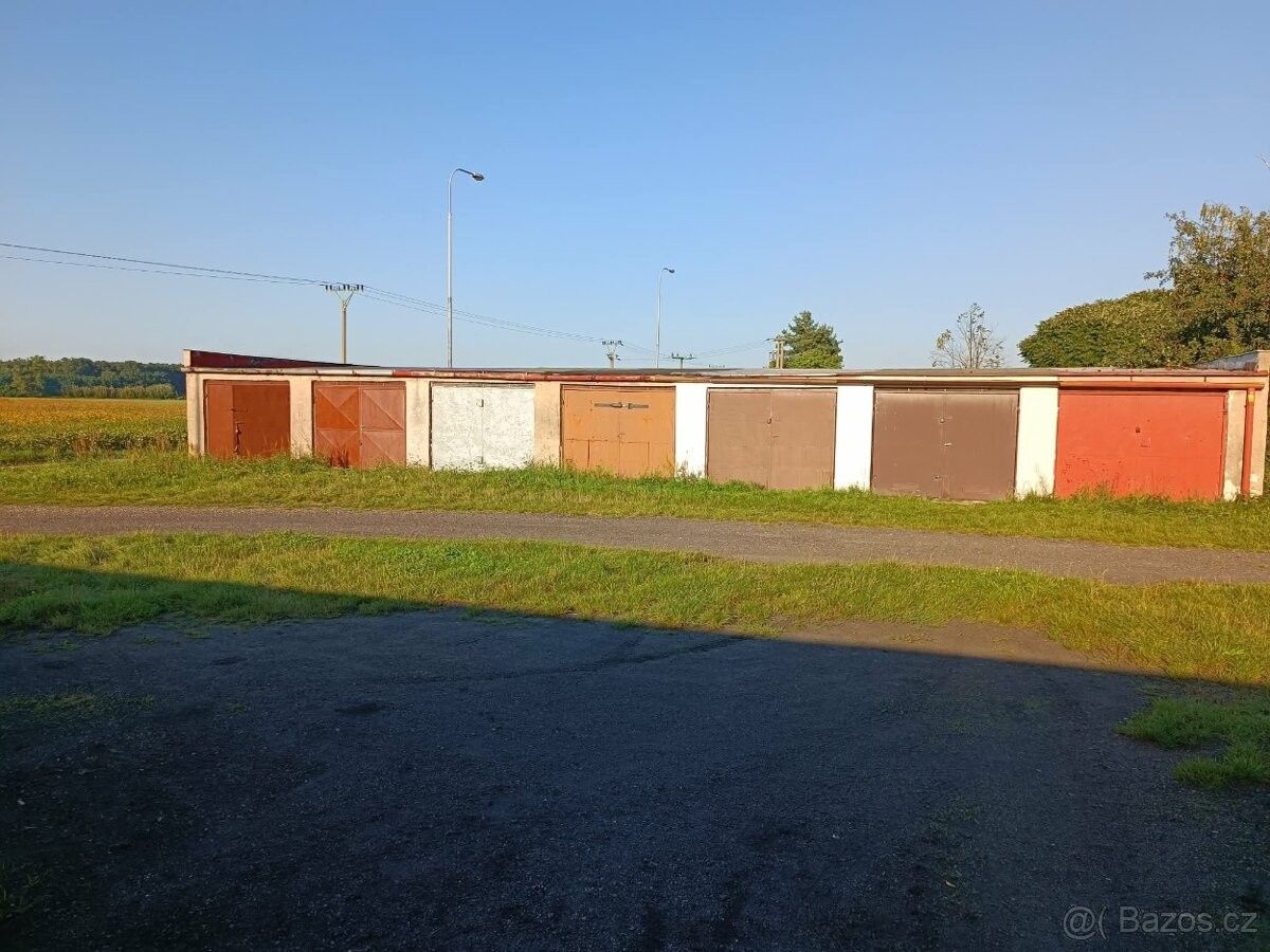 Garáže, Pardubice, 530 02