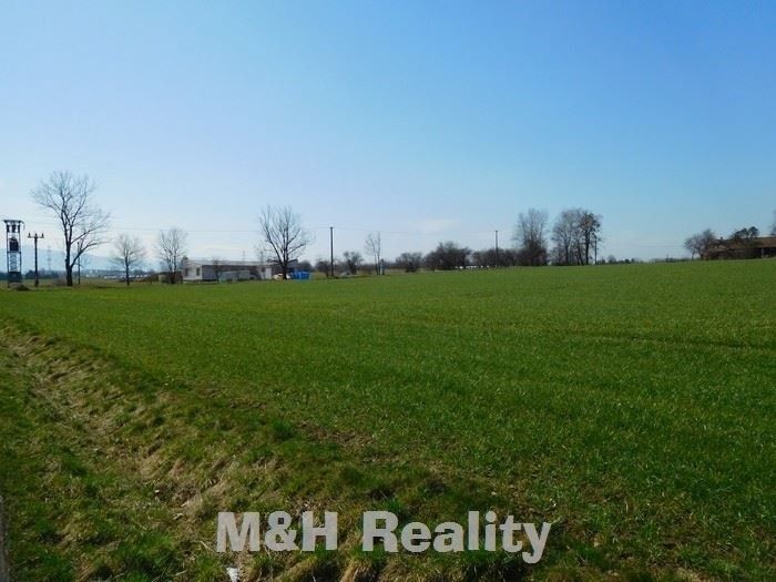 Prodej pozemek pro bydlení - Lučina, 739 39