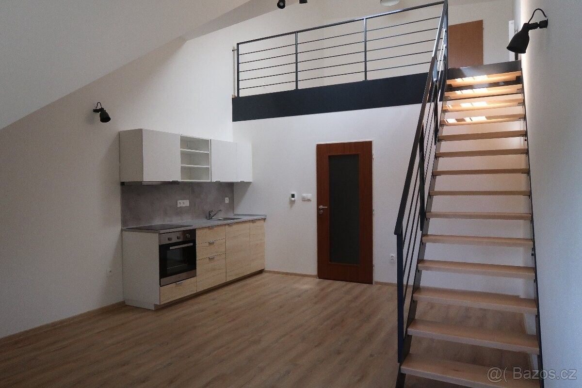 Byty, Polička, 572 01