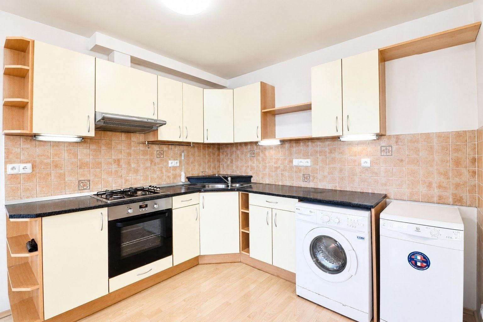 3+kk, Štichova, Praha - Háje, 70 m² - 2
