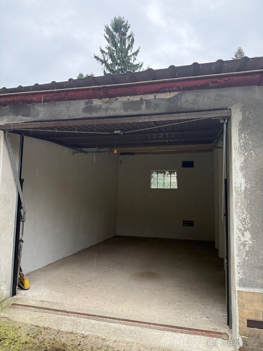 Garáže, Česká Lípa, 470 01 - 2