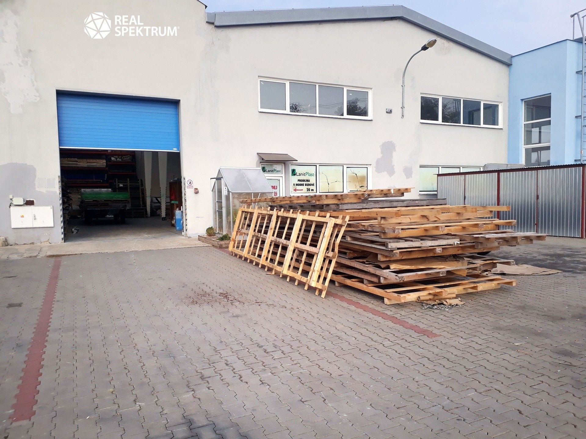 Sklady, Jiříkovská, Šlapanice, 550 m²