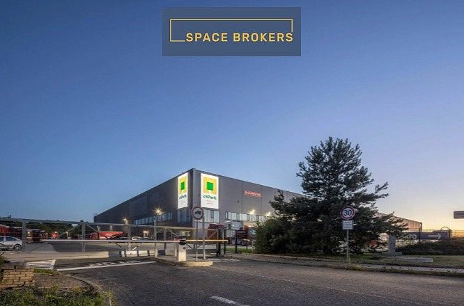 Sklad, 5 000 m²