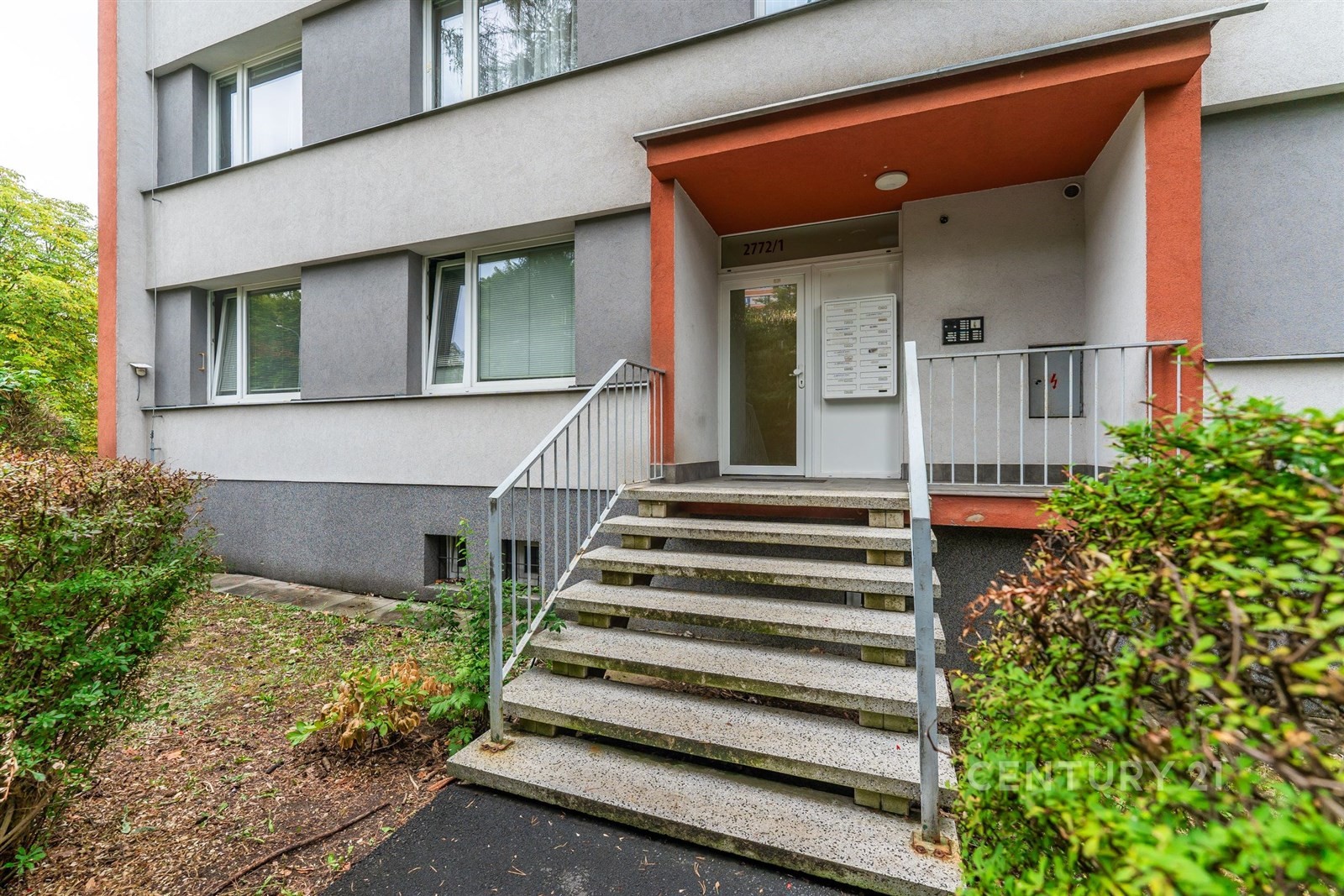 Prodej byt 2+1 - Jana Zajíce 2772, Ústí nad Labem Severní Terasa, 60 m² - 1