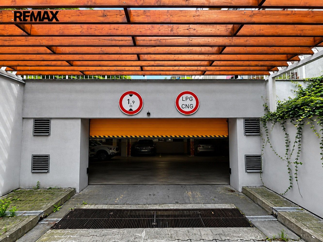 Prodej ostatní - Praha - Libuš, okres Praha 12, Hlavní město Praha, 12 m² - 5