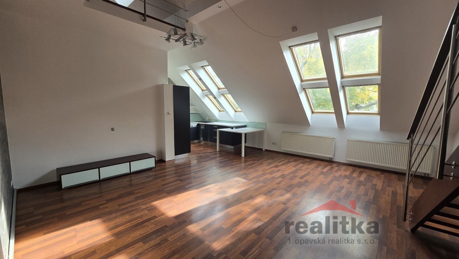 4+kk, Nákladní, Opava, 130 m² - 2