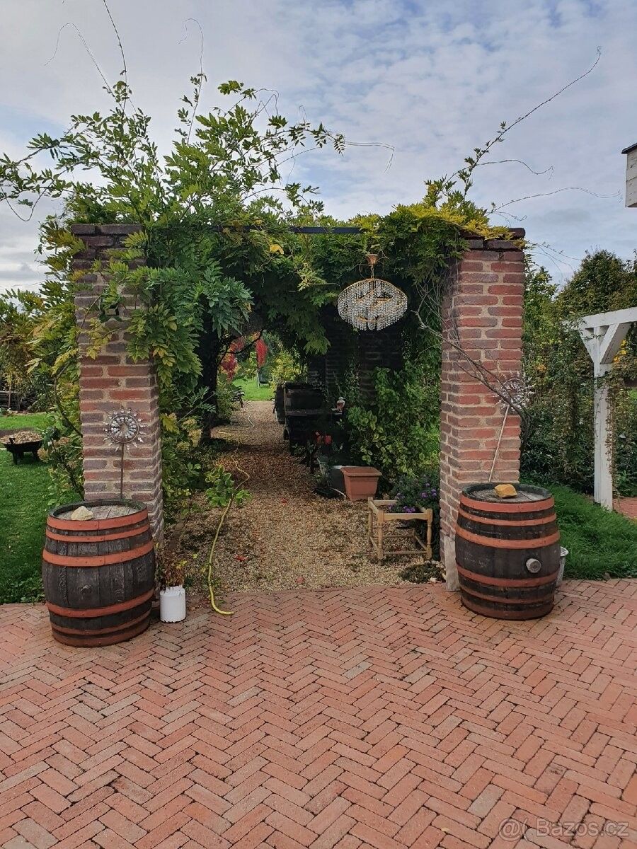 Zahrady, Znojmo, 669 02