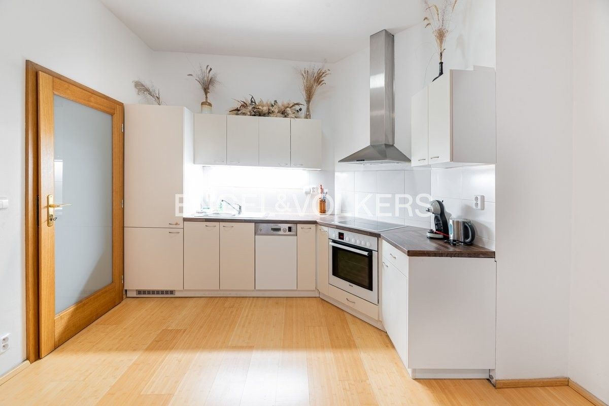 Pronájem byt 3+kk - Žitná 1425, Praha, 102 m²