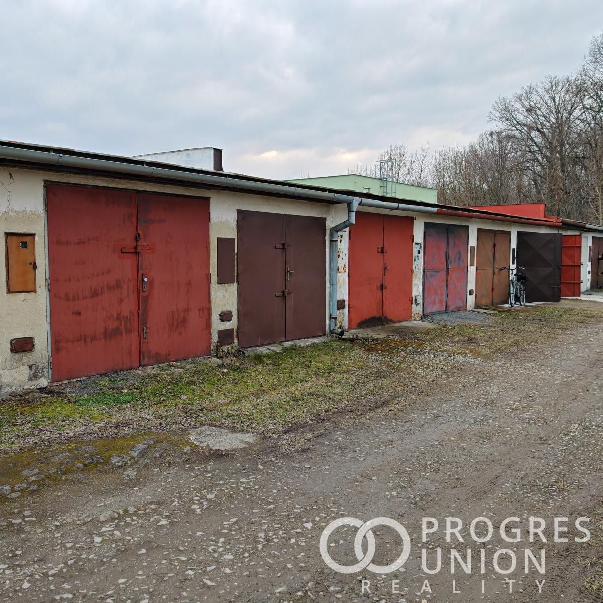 Prodej garáž - Hrad, Chropyně, 21 m²