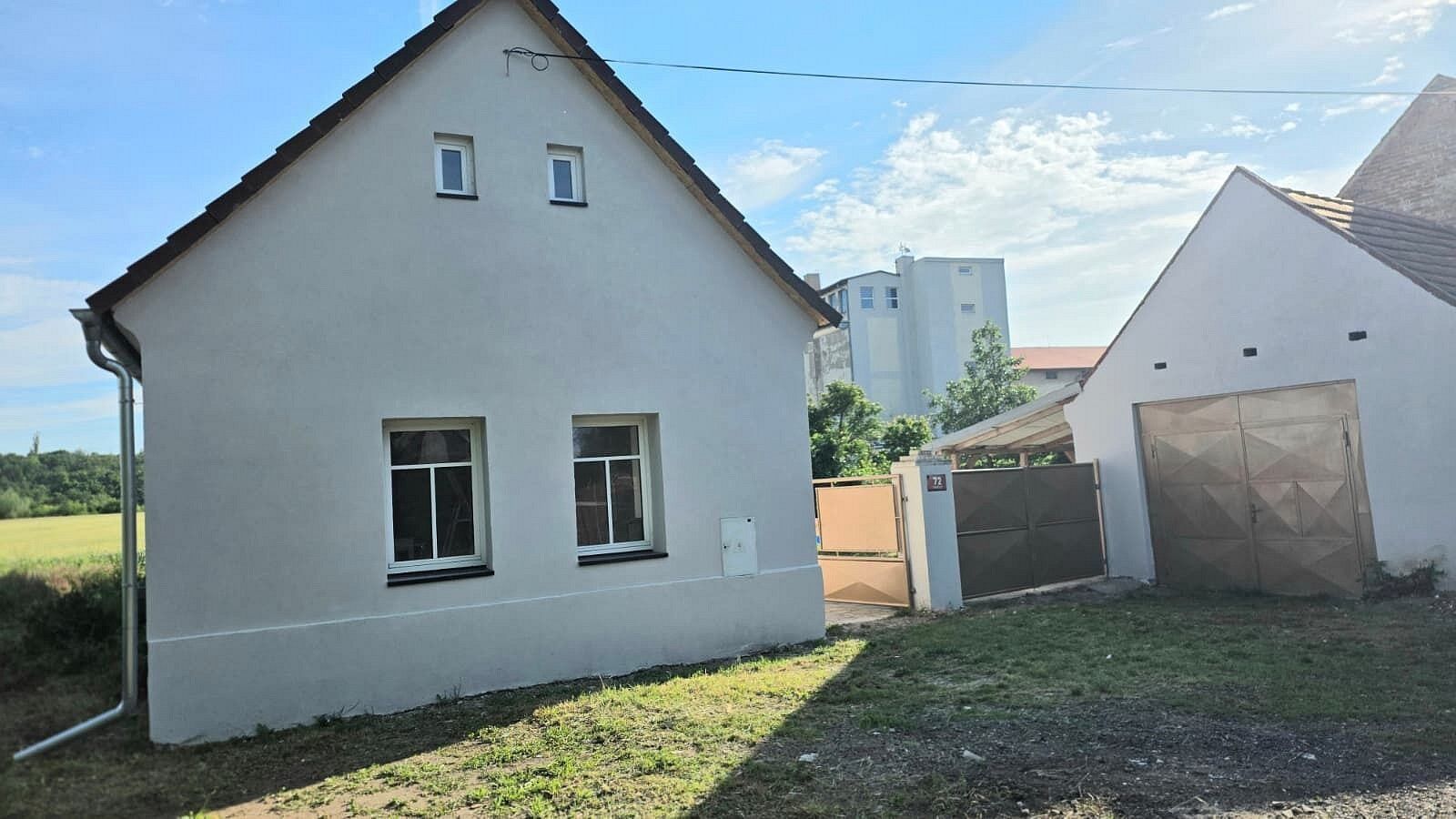 Prodej rodinný dům - Staňkovice - Tvršice, okres Louny, Ústecký kraj, 96 m² - 2