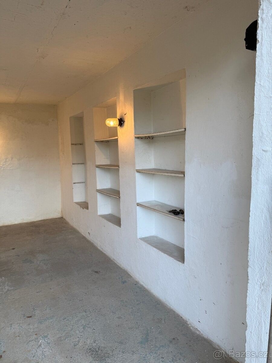 Pronájem garáž - Chotiměř, 410 02