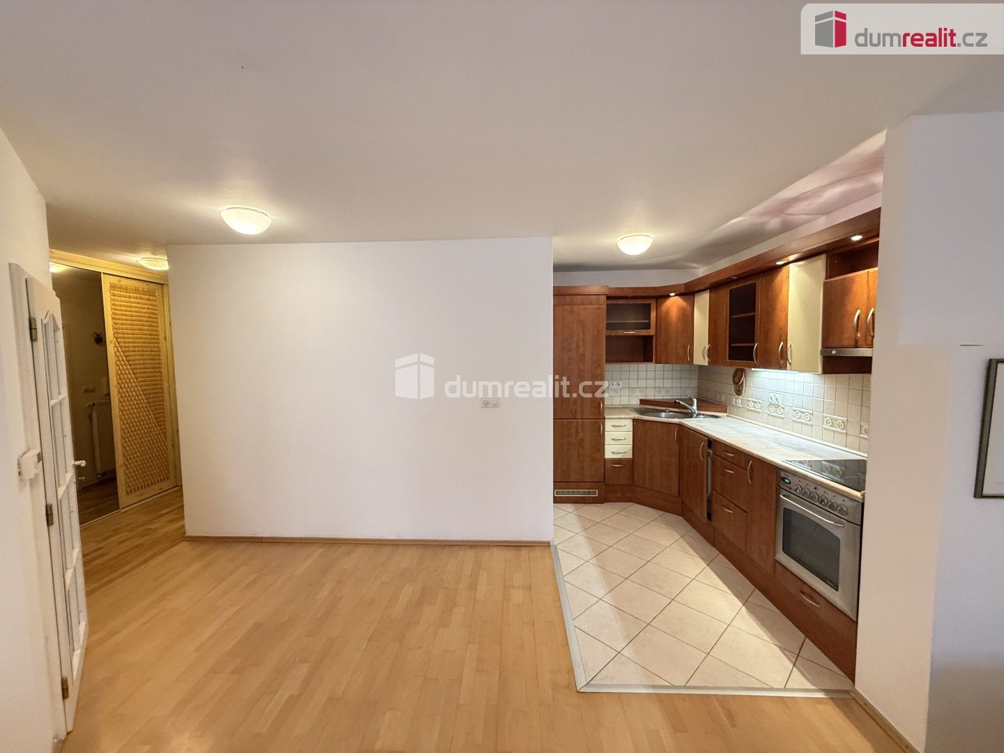 Pronájem byt 2+kk - Hošťálkova, Praha, 56 m²