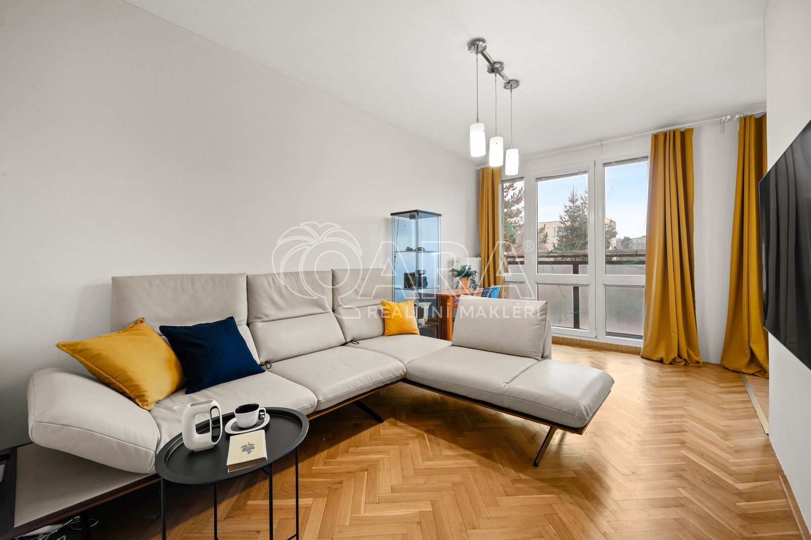 4+kk, Křivá, Praha, 91 m²