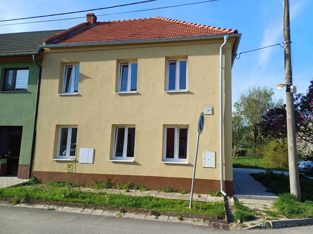 Prodej dům - Určice, 798 04, 284 m²