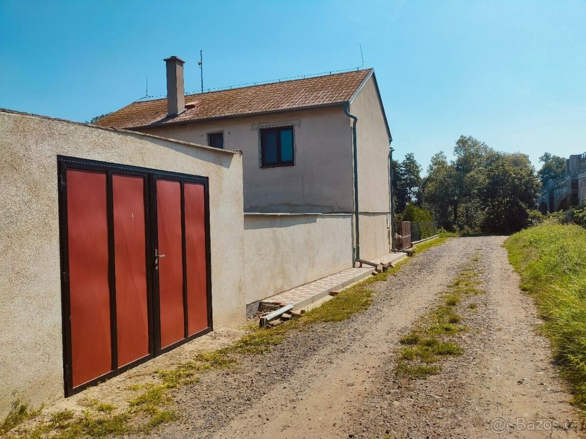 Prodej rodinný dům - Postoloprty, 439 42