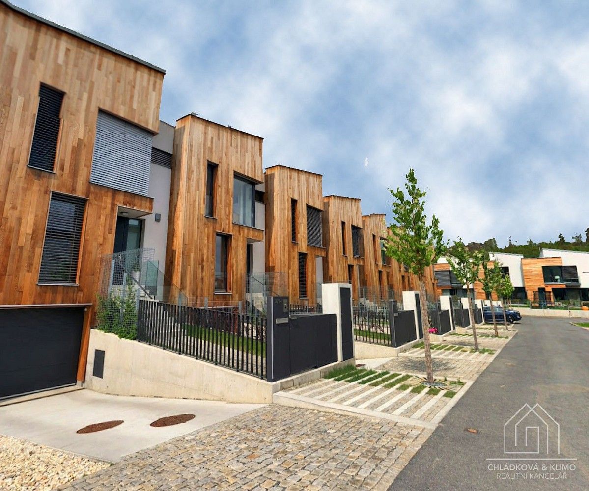 Rodinné domy, V Šáreckém údolí, Praha 6 - Dejvice, 170 m² - 2