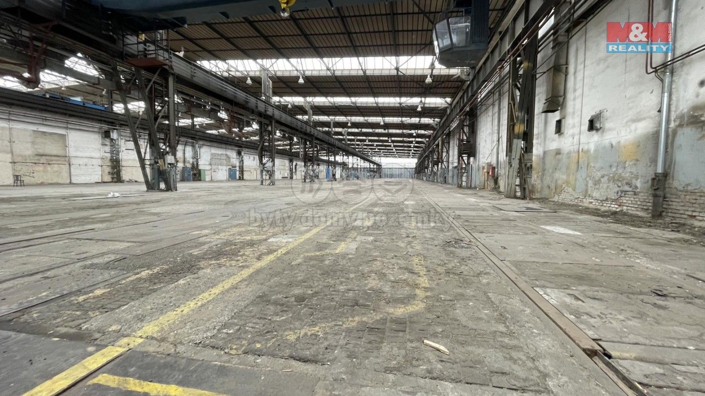 Sklady, Beskydy, 5 500 m²