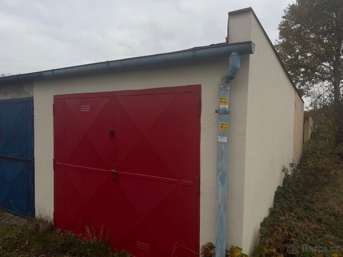 Garáže, Pardubice, 530 02