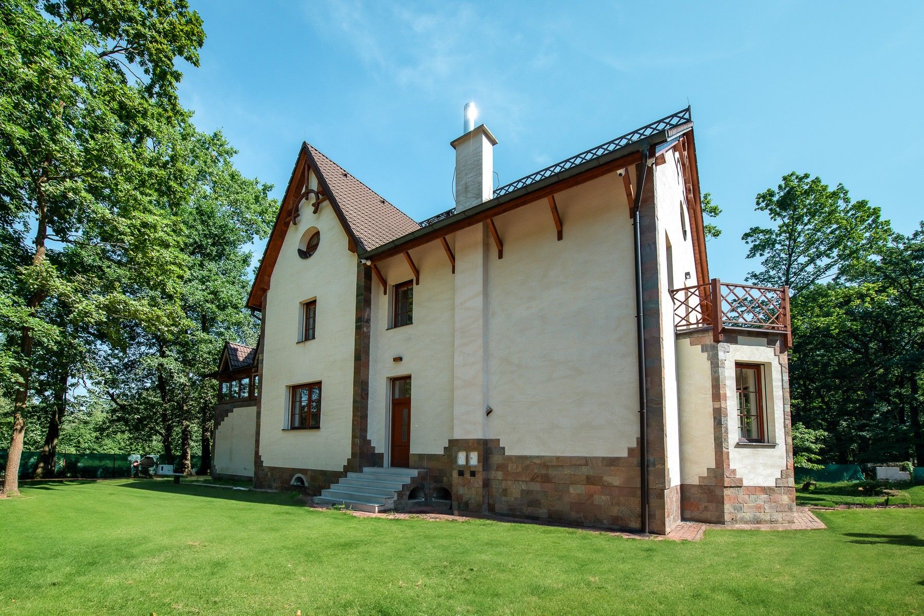 Prodej vila - Kersko, Hradištko, 375 m²
