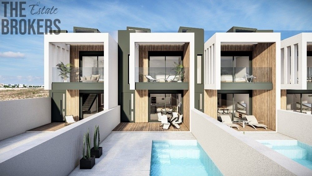 Rodinné domy, 987 66, Zahraničí