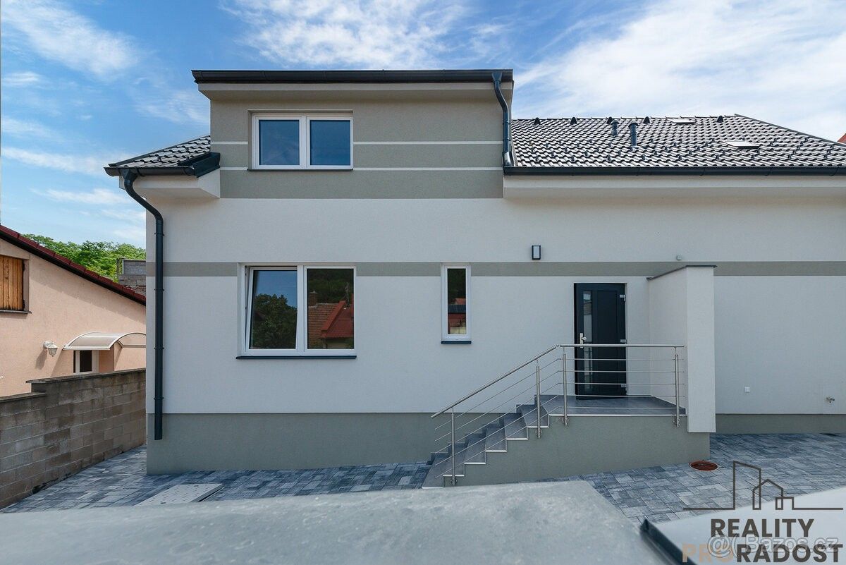 Dům – Kralupy nad Vltavou, Lobeček – pohled 2