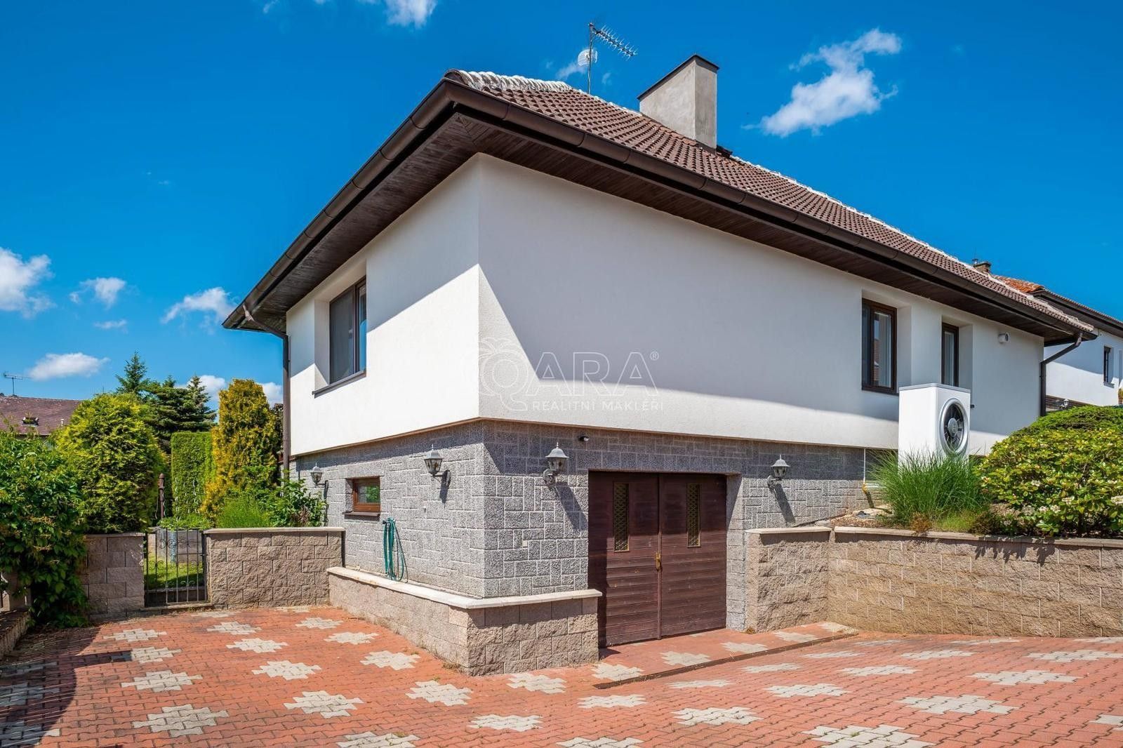 Prodej rodinný dům - Na Poštolce, Vyžlovka, 221 m²