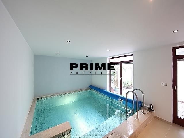 Rodinné domy, Nad hradním potokem 92, Praha Veleslavín, 350 m² - 2